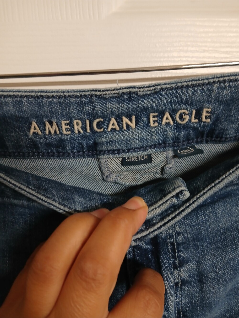 🖤AMERICAN EAGLE Curvy Super High Rise Baggy Wide-Leg Carpenter Jeans - SIZE 12 - Picture 3 of 5